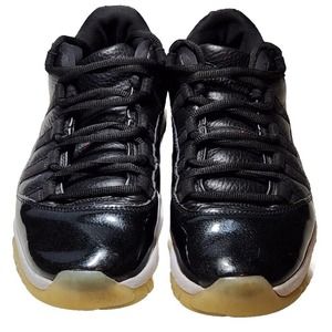 Size 9.5 - Jordan 11 Retro Low 72-10